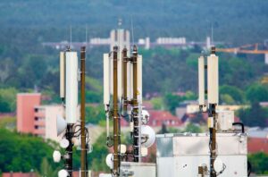 antenne-relais toit immeuble danger